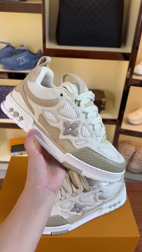 Under Armour video preview