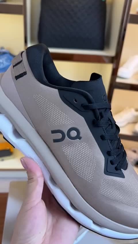 Under Armour Speedflow video preview