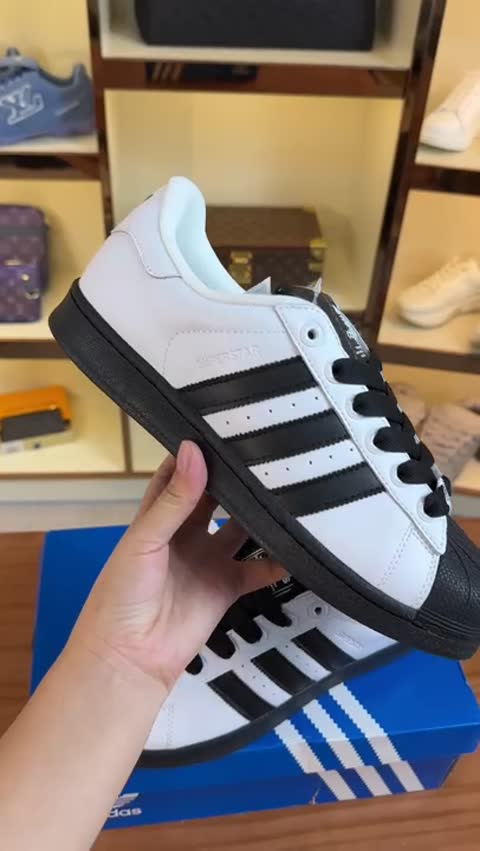Adidas Original 2 video preview