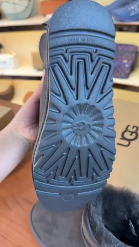 Uggs Classic Tall Uggs video preview