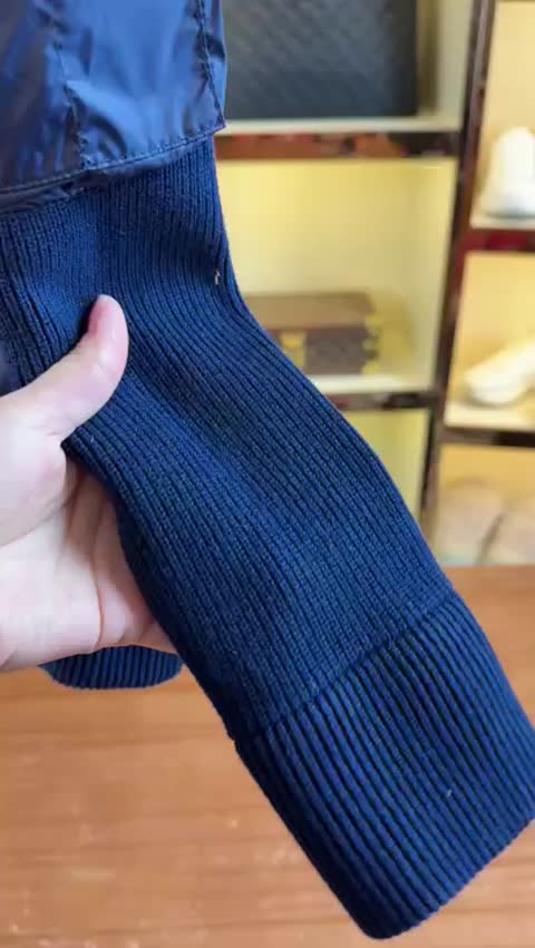 Jackets North Face Puffer Jacket video preview