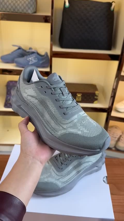 Under Armour Ua video preview
