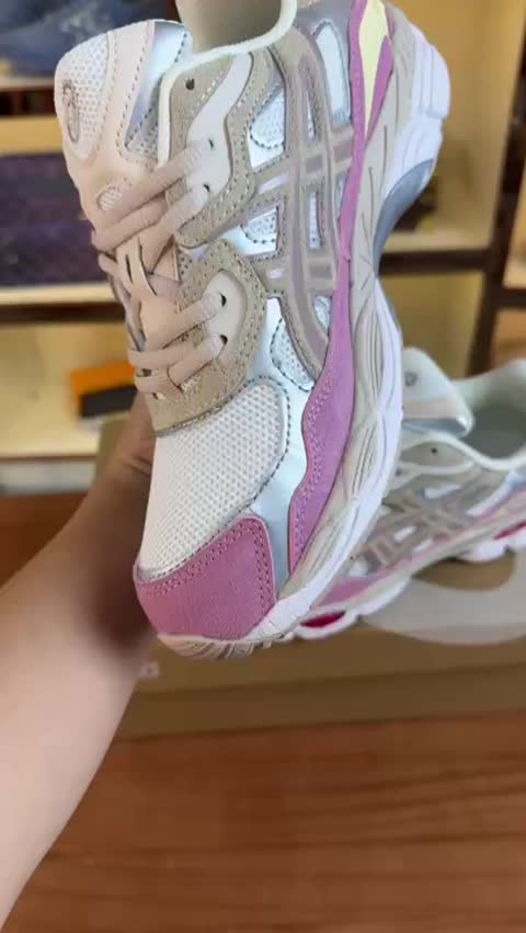 Asics Dyna Ff 2 video preview