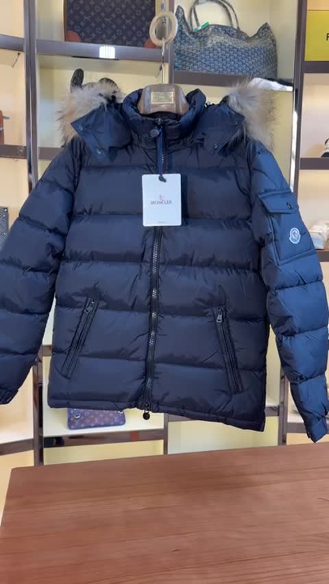 Moncler Puffy Coat With Fur Lining video preview