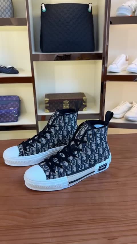 Converse Chuck Taylor All Star video preview