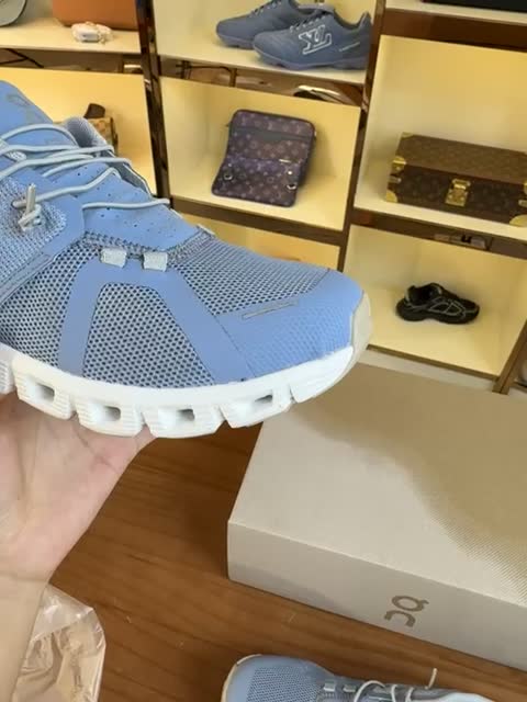 New Balance 574 video preview